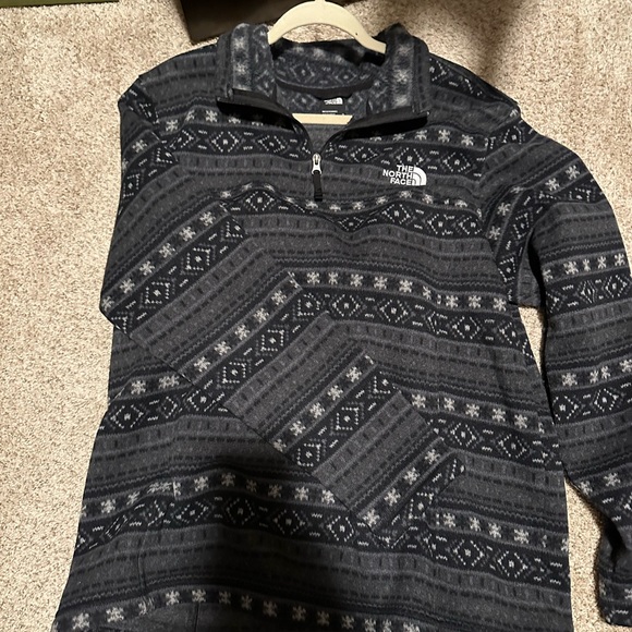 Xl north face sweater - Picture 3 of 11
